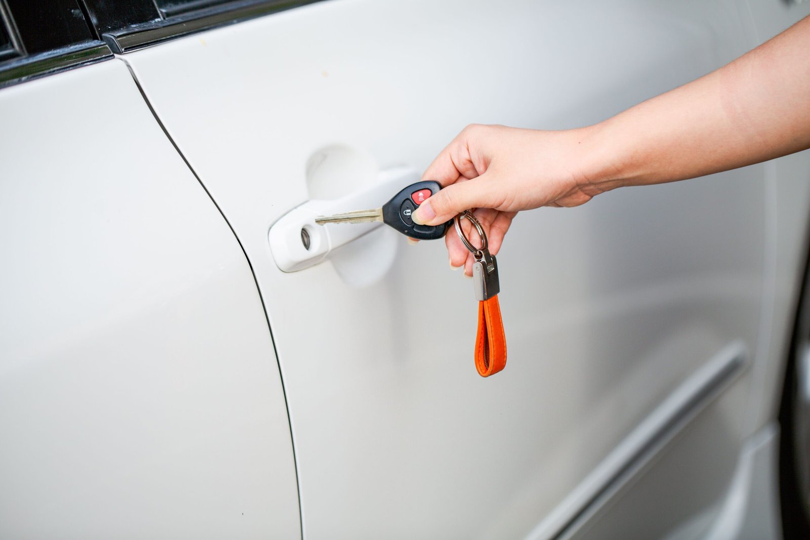 Programmation clé électronique et transpondeur automobile — serrurier auto Nord